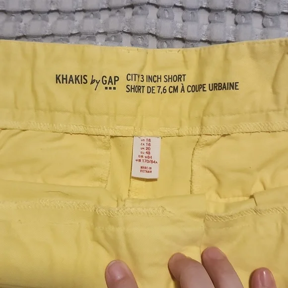 GAP Size 16 Yellow Shorts - Picture 2 of 5